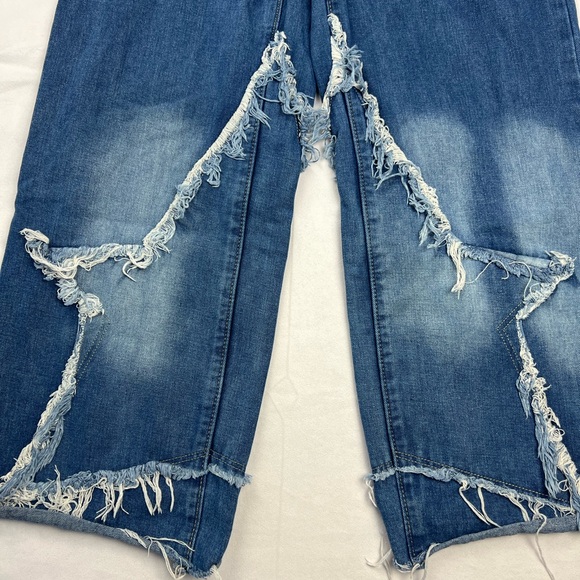 SHEIN EZwear Casual Washed Wide-Leg Baggy Jeans With Star Applique & Frayed Hem - Picture 8 of 12